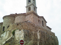 Церковь Богородицы, спрятанной Богом ( Panagia Theoskepasti). Находится в Като Пафосе.