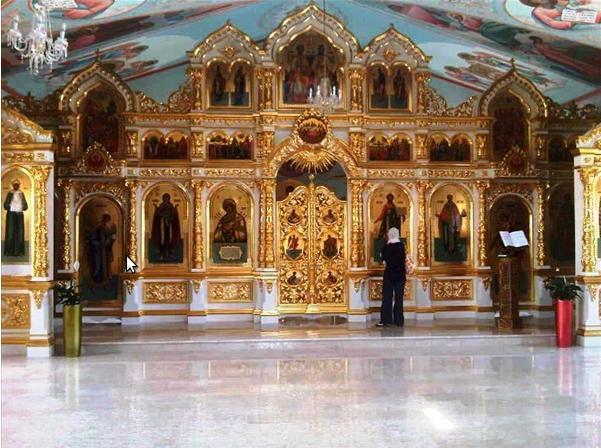Иконостас храма