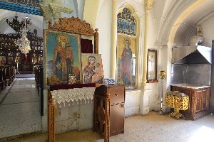 Вход в церковь Агиа Варвара