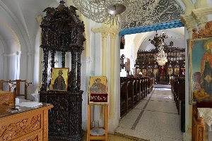 Вход в церковь (атриум) Агиа Варвара